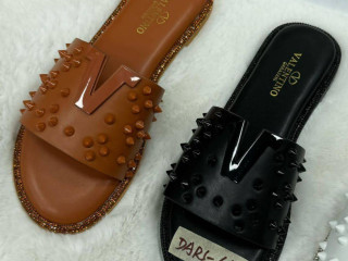 Comfy flat slippers