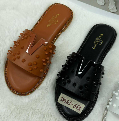 comfy-flat-slippers-big-0